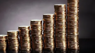 How To Target High Returns In Your 20s: Index Funds Versus Multi-Cap Funds