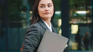 How Job Seekers Revamp Resume Experience Bullet Points In Minutes Using AI