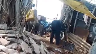 Odisha Vendor Caught Red-Handed! Video Shows Him Reselling ‘Partially Eaten’ Dahi Vada
