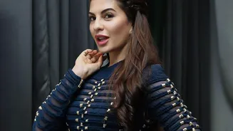 Jacqueline Fernandez's No-Gym Workouts: How a No-Gym Routine Can Still Involve Variety