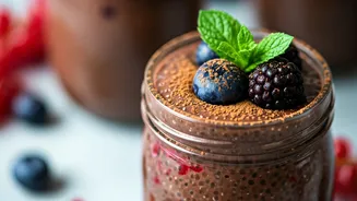 Chocolate Chia Pudding Is A Sweet Tooth's Smart Choice