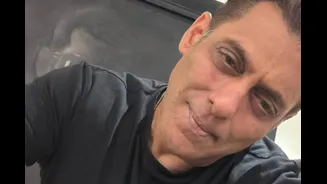 'Zor Se Sorry Bolo': Paparazzi Apologise To Salman Khan After Hospital Row, Actor Forgives Them