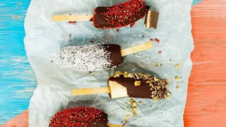 Frozen Yoghurt Bark Is Getting Creative With Toppings