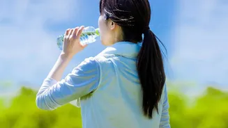 How To Prevent Dehydration During India's Warm Post-Monsoon October Weather Phase