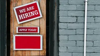 US job market posts 1st loss since February, down 23,000