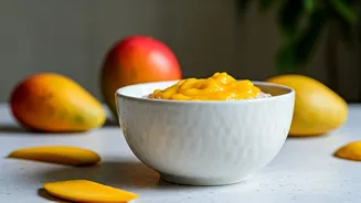 Pureed Alphonso Mango Overnight Oats Are Topping Breakfast Trends
