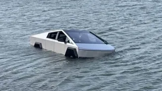 Tesla Cybertruck sinks in Texas lake after ‘Wade Mode’ test fails: Watch