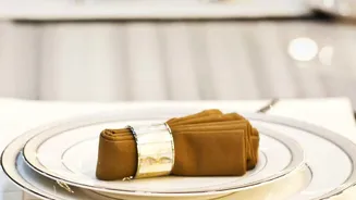 A Colour-Coordinated Table Can Make Simple Desserts Feel Special