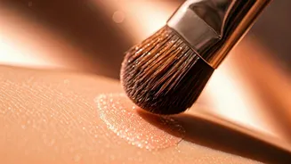 Glossy Makeup Looks Are Winning Hearts Everywhere