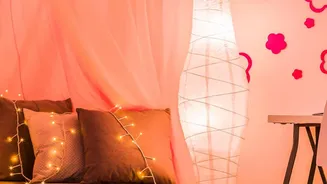 Replacing Disposable Plastic Decor With LED Copper Strings Promotes Eco-Friendly Festive Homes