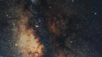 How Smartphone Cameras Use Multi Frame Processing To Improve Night Sky Details