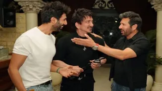 Kartik Aaryan Hailed at Filmfare Awards 2025