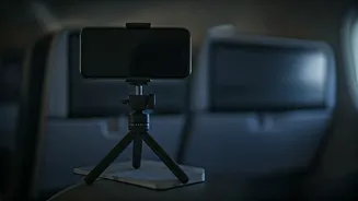 Passenger's Ingenious 'Studio Setup' for In-Flight Entertainment Goes Viral