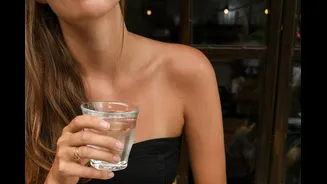 These 4 Drinks In The Morning Can Beat Constipation Suggests Gastroenterologist