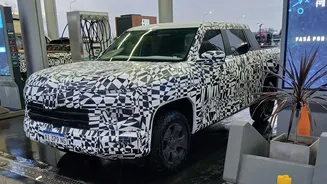 Nova Volkswagen Amarok 2028 básica é flagrada na Argentina; veja o que muda