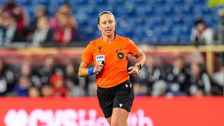 Fifa escala trio feminino de arbitragem para jogo da Copa do Mundo