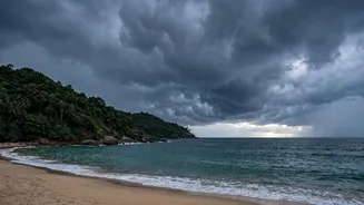 Heavy Rain Could Disrupt Your Holiday: What to Monitor Before Departure