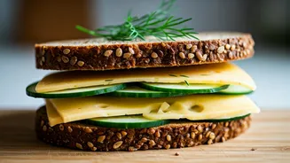 Effortless Cucumber Cheese Sandwich: A Quick & Refreshing Recipe