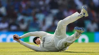 Steve Smith breaks Test catch record with stunning slip grabs vs South Africa