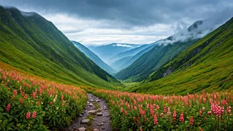These Rainy Trails Showcase North India's Beauty