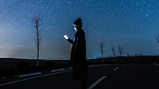 How Mobile Phone Apps Make Evening Skywatching Easy For Urban Astronomy Fans