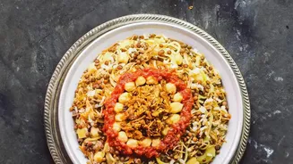 Why Everyone Is Giving Plain Rice A Crispy Upgrade
