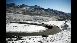 Snowfall Strands Tourists Near Shinkula Top in Himachal Pradesh