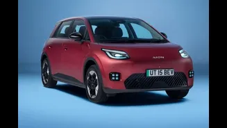 GAC Aion UT entra em pré-venda de olho em BYD Dolphin e Geely EX2