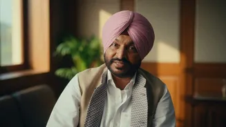Ex-Union minister Ravneet Bittu's convoy attacked with eggs, tomatoes