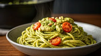 Effortless One-Pot Creamy Pesto Chicken Pasta: A 30-Minute Meal