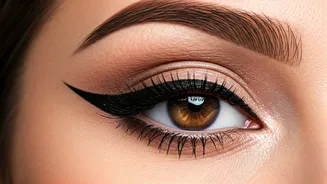 This Makeup Trend Makes Eyes The Focus