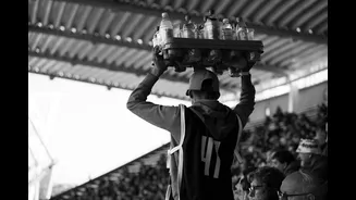 Stadium survival trend: fans carrying cooling towels instead of extra water bottles