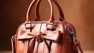 Shoulder Bags Balance Easy Access With a Classic Everyday Shape