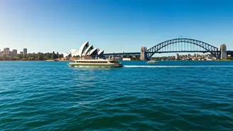 Enjoy a Ferry Trip From Sydney to Manly