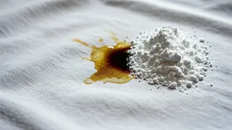 Cornstarch: Your Kitchen's Secret Weapon Against Stubborn Oil Stains!