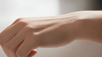 Master Your Hydration: The 5-Second Skin Pinch Test & Other Vital Clues