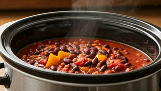 Slow Cooker Vegetarian Chili: A Simple, Flavorful Recipe