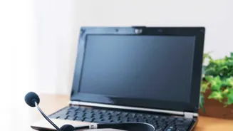 How Remote Employees Avoid Late Night Chat Strain Through Asynchronous Communication Standards