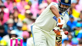 What do cricketers eat during a Test match in lunch & tea breaks: Give a few examples of Indian cricketers & menu of various stadiums