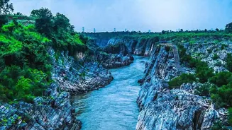 Meghalaya’s Rainy Season Canyons Offer Thrills But Require Strict River Navigation Protocols