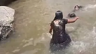 Andhra Pradesh: 3 Minor Girls Drown In Ananthagiri Waterfall After Slipping During Selfie Attempt On Summer Outing | Video