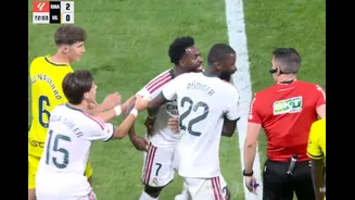 Vinicius Jr at risk of missing El Clásico after red card as referee report emerges