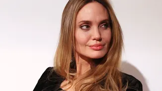 Bilionária e divorciada de galã do cinema, atriz estaria pronta para dar nova chance ao amor, diz site