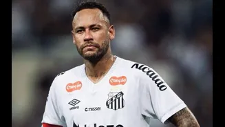 Neymar suffers Grade 2B Thigh Injury, Could Miss Two Months of Action