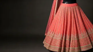 अनन्या पांडे का शानदार शरारा: शैली और सुंदरता