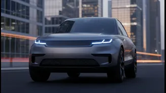 A Cleaner Front End Distinguishes Land Rover’s New Electric Performance SUV