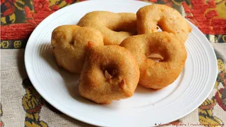 Have you tried these black gram fritters yet?