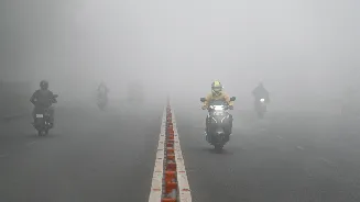 Colder than Shimla! Delhi shivers at season’s coldest 3 degrees Celsius, Gurugram dips below zero for second day