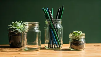 Recycled Glass Jars Create Ultimate Green Desk Decor Setups