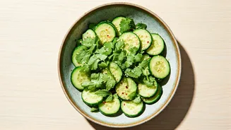 The Easy Cucumber Salad Everyone Is Bookmarking